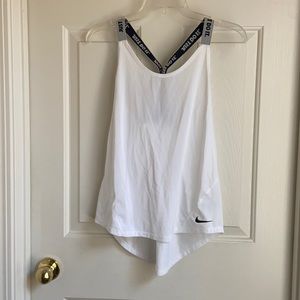 Nike dri fit size small